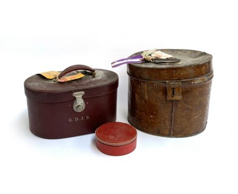 A vintage Antler ladies travel case together with a leather ring box and a metal hat box together (3) 