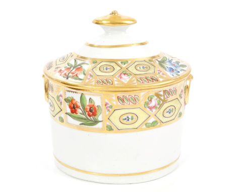 Early 19th century Coalport Church Gresley pattern oval sucrier and cover, circa 1800 - 1810, with floral and gilt decoration