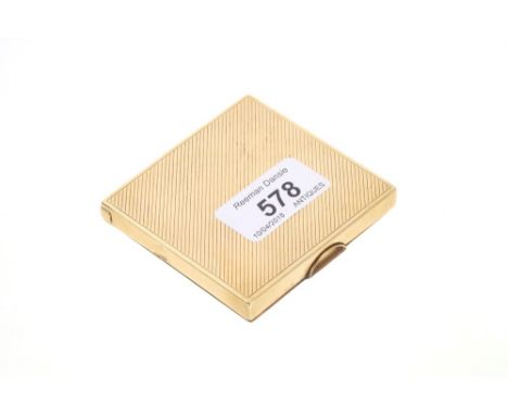1930s French gold cigarette case with engine-turned decoration, 72mm square CONDITION REPORT Poor condition, thumb piece miss