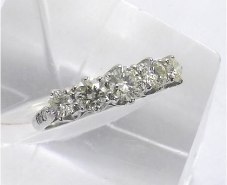 18ct white gold claw set five stone diamond ring, round brilliant-cuts, estimated 1.40ct approx, clarity SI, colour K/L, ring