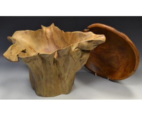 Treen - a sculpted bowl formed from a tree trunk; another treen bowl (2)