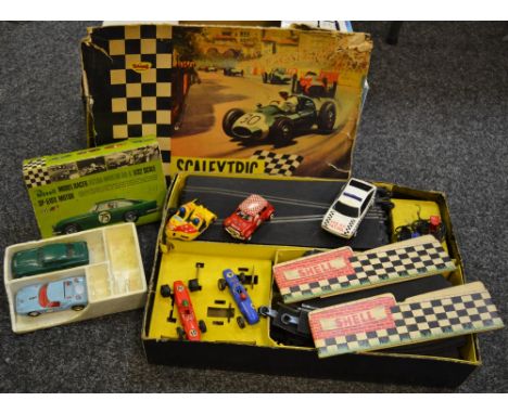 A Triang  Scalextric model motor racing set;  Revell Model Racer Aston Martin DB-5, 1/32 scale