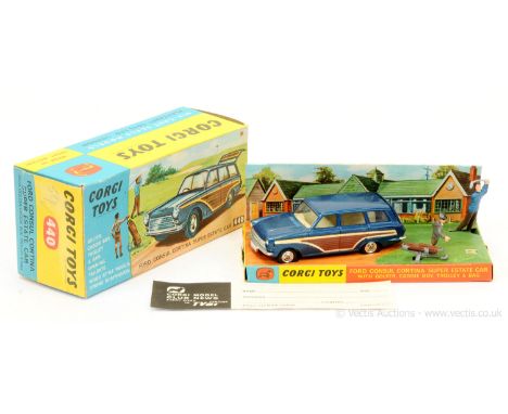 Corgi 440 Ford Consul Cortina Super Estate Car - blue body, wood effect side and rear panels, off-white interior, chrome trim