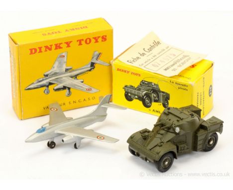 French Dinky Military 814 Panhard - green including concave hubs - Excellent (both aerials are broken) in a Fair to Good (com