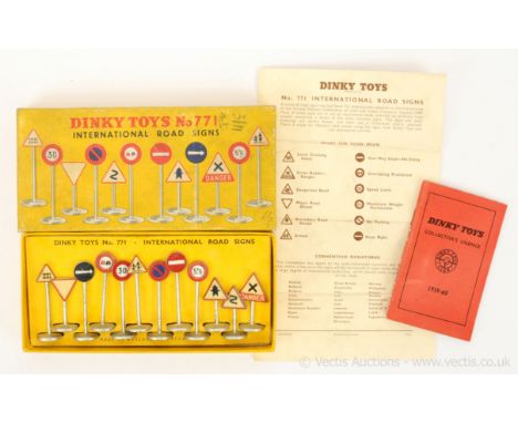 Dinky 771 "International Road Signs" Set - includes 12 pieces - which are generally Good Plus to Excellent in a generally Fai