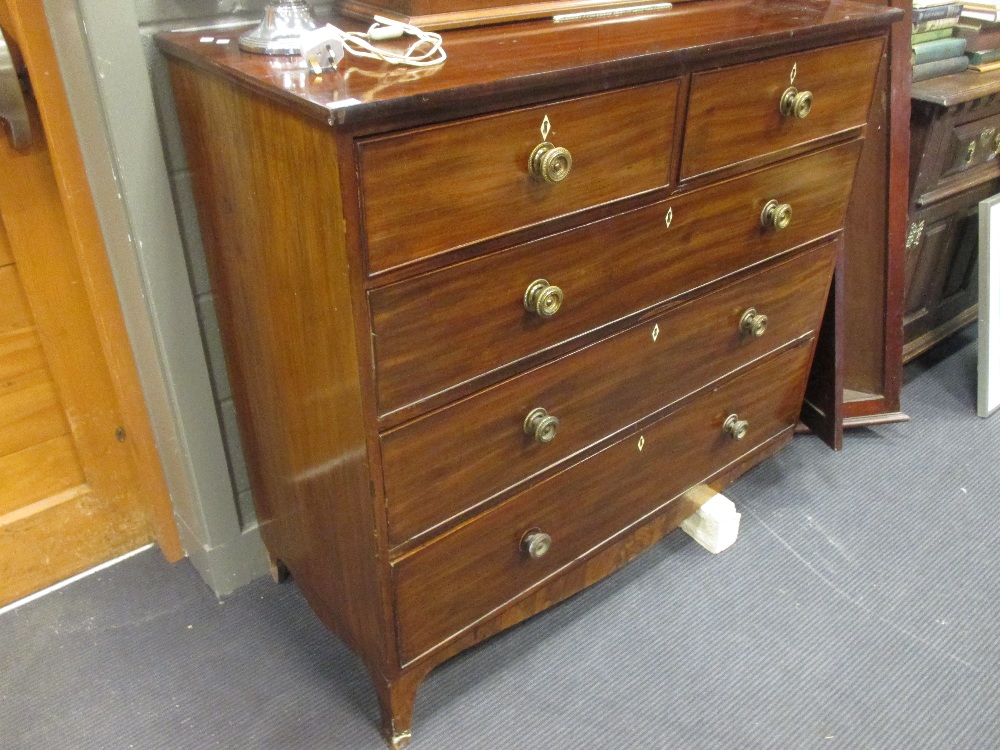 A Regency Mahogany Chest Of Drawers With Brass Handles 113 X 120
