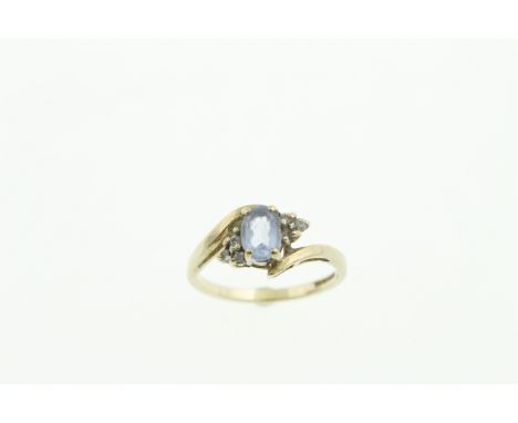 A 9ct H/M dress ring (small stone missing), approx 2.7gms