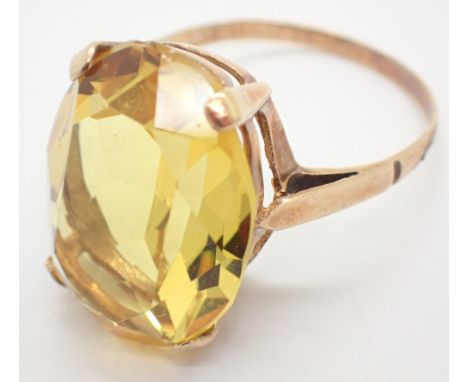 9ct gold emerald cut citrine ring size M