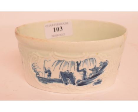 A late 18th century Worcester porcelain potted meat dish, cracked, 13 cm wide Condition report Report by NG

The dish has bee