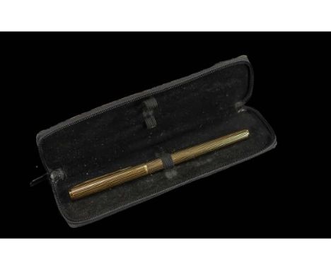 Montblanc Interest. A Montblanc 1147 Gold Plated Noblesse Fountain Pen with 14k Gold Nib, In Very Good Condition Throughout. 