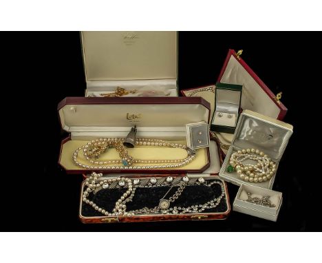 Mixed Lot of Collectibles, to include diamonte, Lotus pearls, Ciro pearls, earrings, costume jewellery, bracelets, etc.