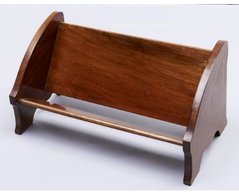 An Edwardian mahogany book trough, the ends crossbanded in satinwood and line inlaid, 36cm l  Good condition