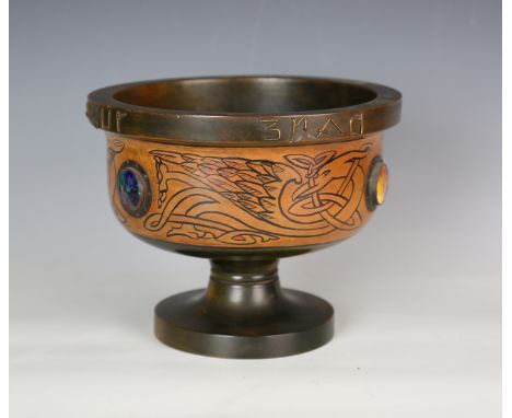 An early 20th century Irish Arts and Crafts turned treen bowl, attributed to Ethel Mcdermott, the rim with applied wirework s