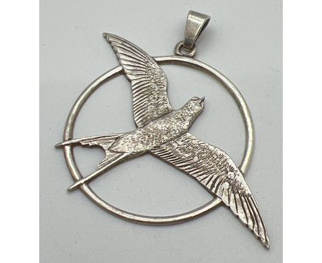 A large vintage Scottish silver swallow pendant. Hallmarked Edinburgh 1973 to reverse with makers mark 'SS'. Approx. 6.5cm x 