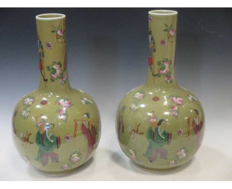 A large pair of vintage Chinese Vases bearing four character Qianlong marks, 42cm high