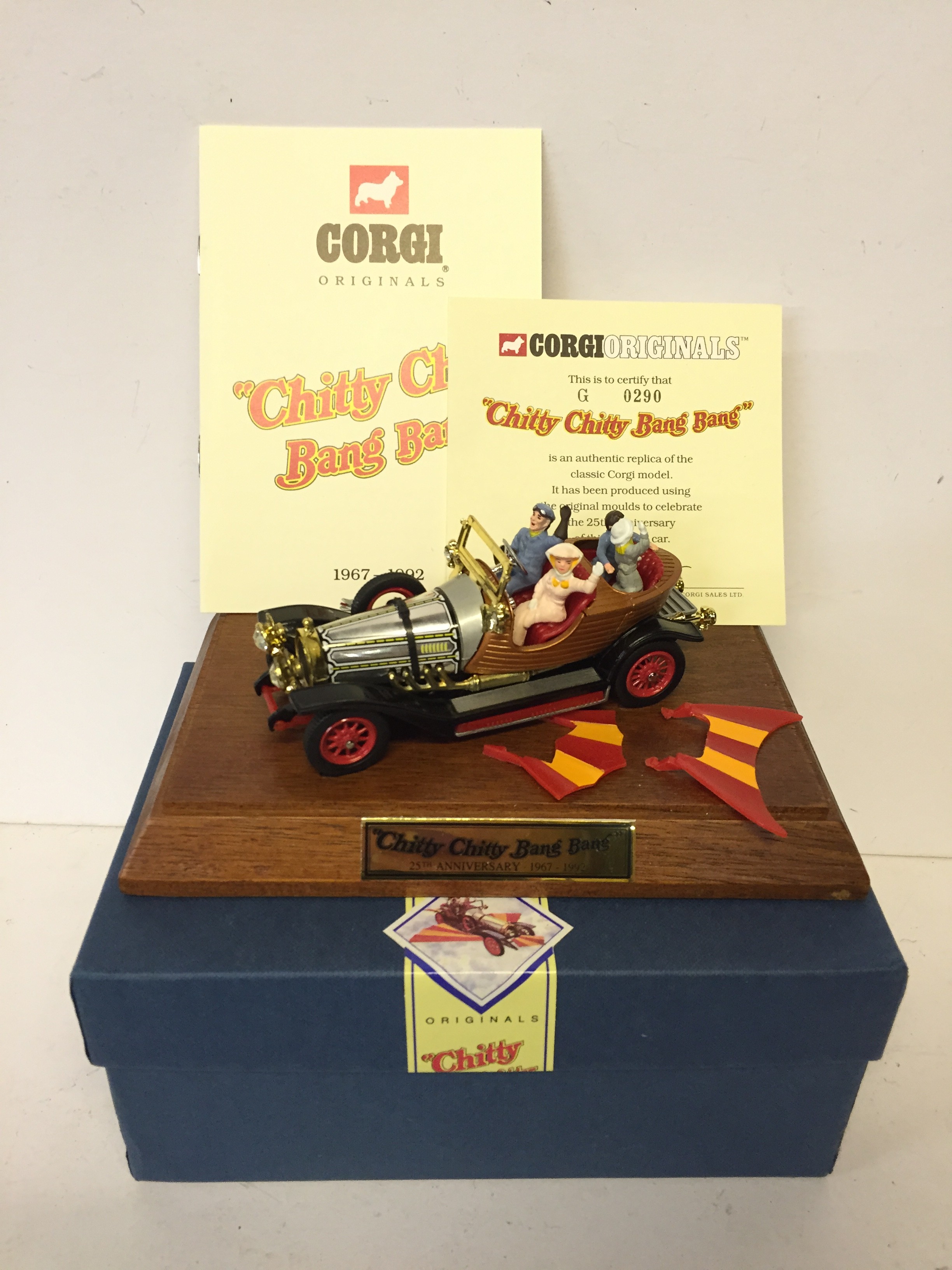 corgi chitty chitty bang bang 25th anniversary