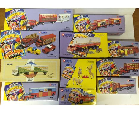 Corgi Classics Chipperfields Circus, 10 x models/sets including: 14201 Foden S21 Articulated Tank Trailer with Hippo and Croc