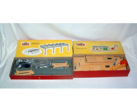HORNBY DUBLO 5006 Engine Shed Extension Kit (Near Mint Boxed) and 5020 Goods Depot Kit (complete in a Good Plus Box but has b