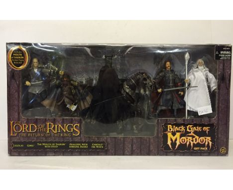 Toy Biz Lord Of The Rings The Return of The King Black Gate of Mordor Gift Pack, five action figure set comprising: Legolas; 