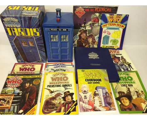 Denys Fisher Doctor Who Tardis, c.1970's, G/F (tape mark to front) in G box. Together with: 6 x Target 'Doctor Who Discovers.