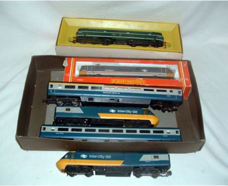 LIMA   Class 43 HST Power and Dummy Car and 2 x Mk 3 Coaches in I/C Blue and White Livery (ex Set -Dummy Car Roof vent warped