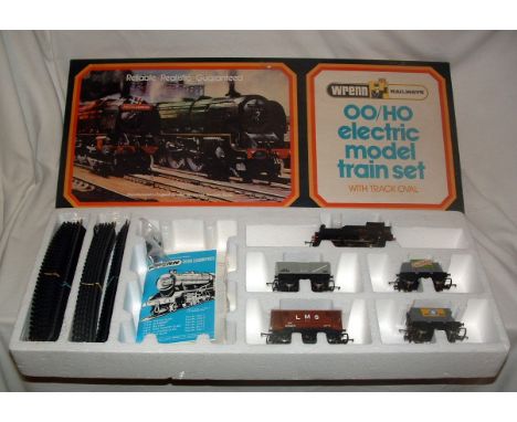 WRENN Set 1 Freight comprising a W2205 BR Class R1 0-6-0T no 31337, 4 Goods Wagons - W4655 16T Mineral Wagon, W4626P Blue Cir