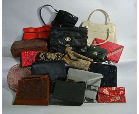 A collection of approximately 18 ladies hand and evening bags to include numerous leather examples, a felt evening bag with e