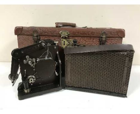 A vintage Kodak Kodascope in case and a tray of assorted camera, Kodascope splicer, etc 