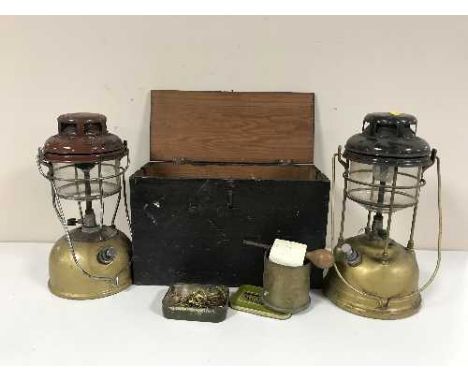 A pine box of hand tools, wire brushes, oil lamp fittings, two Tilley lamps and a gas lamp 