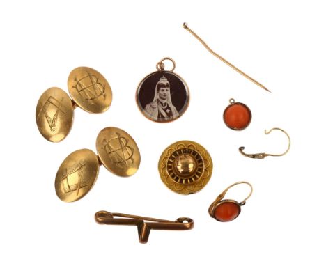 Various gold jewellery, including pair of Masonic cufflinks, 10.4g, Victorian Etruscan Revival clasp?, 2.3g, etc (remaining 5