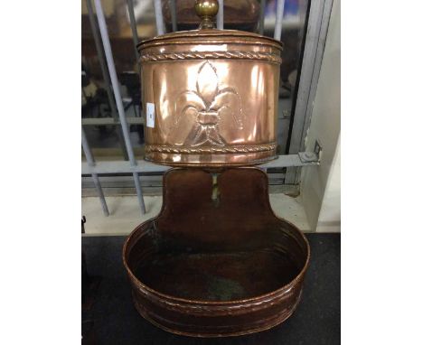 A copper arts and crafts 2 piece basin wash set.