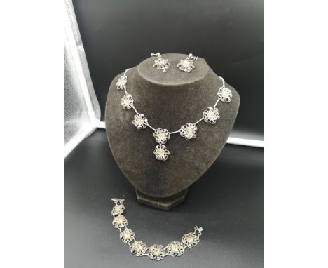Stunning Vintage  statement Jewellery Set with earrings etc.    