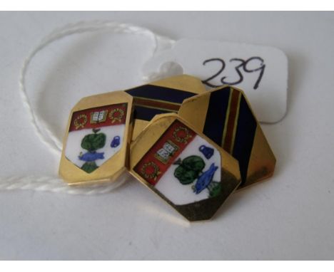 Pair 9ct and enamel cufflinks Glasgow  University crest 1948  7.4g      