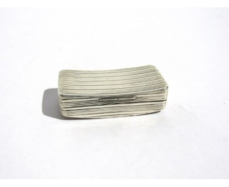A Georgian silver snuff box of ergonomic form, Birmingham 1810, 24g, maker T.B