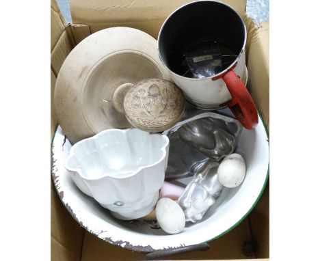 Box of Vintage kitchenalia inc. Dummy eggs, ceramic jelly mould etc. 
