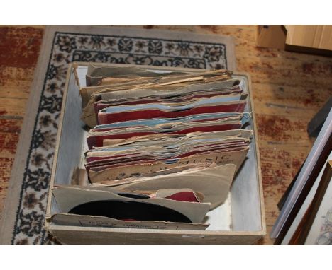 A box of vintage shellac records. Postage unavailable 