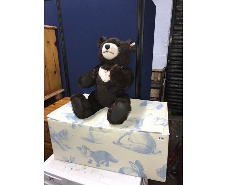 A large boxed Steiff Teddy Bear, no certificate