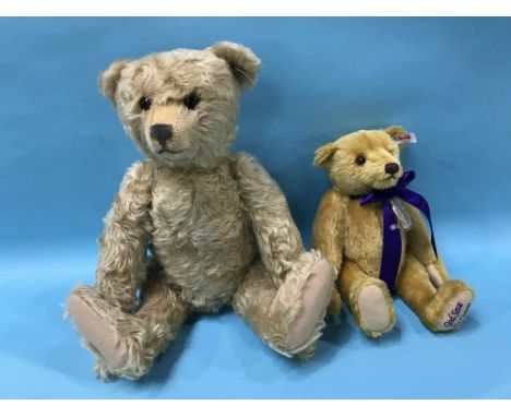 A boxed Steiff 'God Save the Queen' Teddy Bear and 'Grand Old Bear'