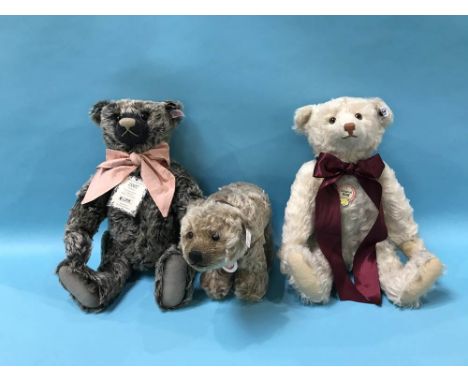 Three boxed Steiff Teddy Bears 'Yes/No Grizzly', 'Teddy Bear Replica 1929' and '2007' Teddy Bear