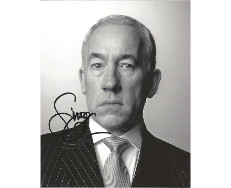Simon Callow signed 10 x 8 colour Photoshoot Portrait Photo, from in person collection autographed at London Theatre 2017. Go
