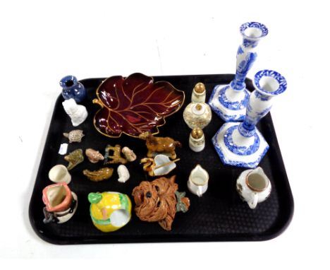 A tray containing assorted china to include Copeland, Spode Italian candlesticks, three piece Noritake cruet set, Carlton war