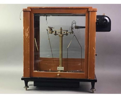 STANTON INSTRUMENTS LTD MICROBALANCE SCALES model C.B.5., cased45.6cm high