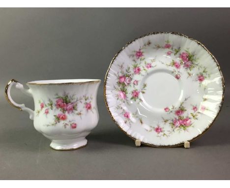 PARAGON PART TEA SERVICE VICTORIANA ROSE PATTERN  with floral and gilt decoration 