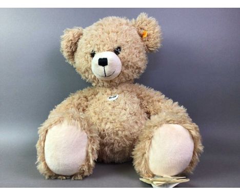 MODERN STEIFF BEAR LARS 35 beige50cm high