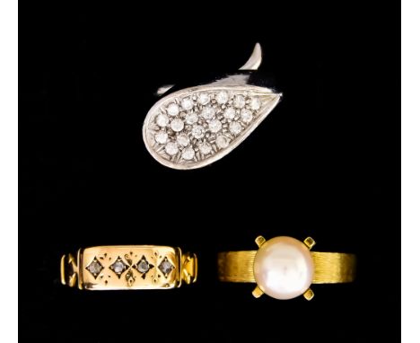 Three 14ct Gold Gem Set Rings, comprising - one white gold pave set with white stones, size K, one set with cultured pearl, s