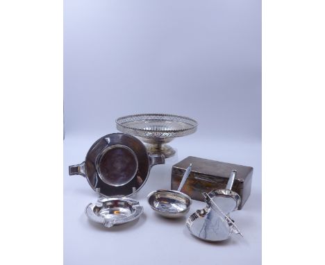A SILVER TAZZE WITH A PIERCED WORK BORDER  DATED 1933 BIRMINGHAM FOR ADIE BROTHERS LTD, HEIGHT 8cms TOGETHER WITH A SILVER HA