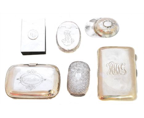 A selection of silver, to include an early 19th Century Norwegian silver pill box, a silver jockey cap caddy spoon, a Victori