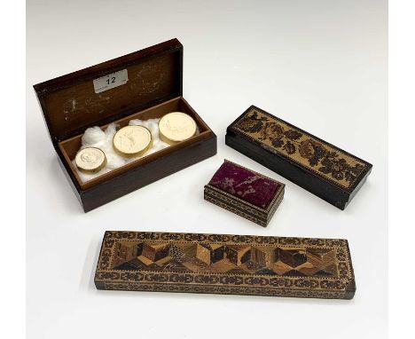 A Victorian Tunbridge ware box and cover, the top inlaid with cubes, width 16cm, containing five grand tour plaster cameos. t