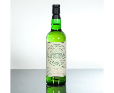 CAOL ILA SMWS 53.50
Cask strength single Islay malt whisky, distilled in October 1993 and bottled in October 2000 for the Sco