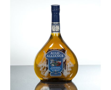 AULD ALLIANCE 
Malt Scotch Whisky with finest French Armagnac, produced by Wm. Grant. 70cl, 40% volume/